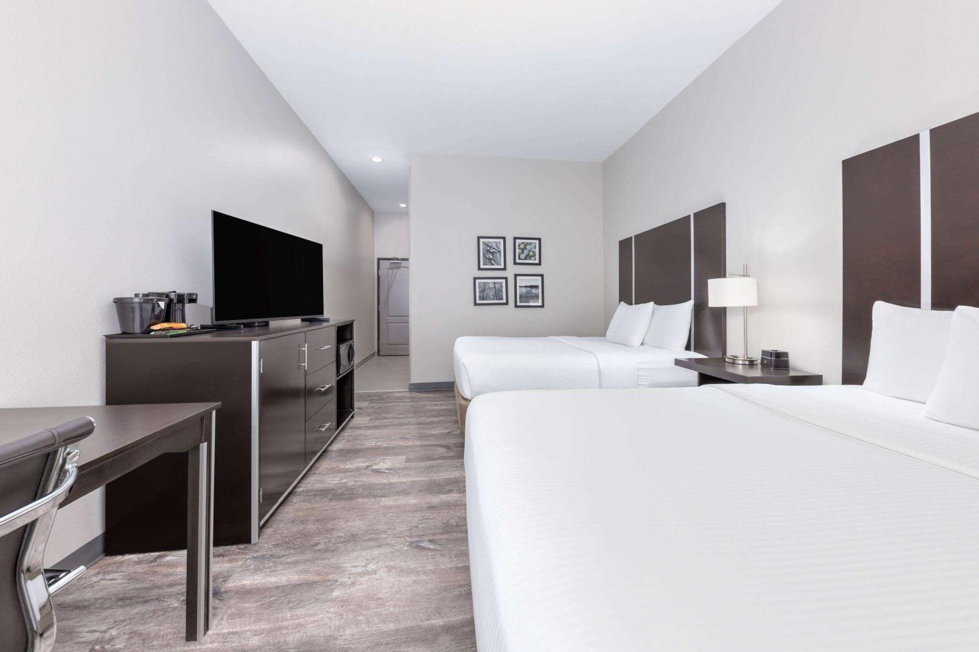 La Quinta By Wyndham Tyler - University Area Exterior photo