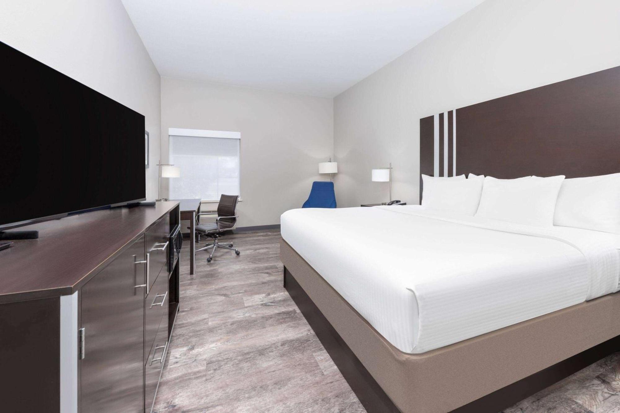La Quinta By Wyndham Tyler - University Area Exterior photo